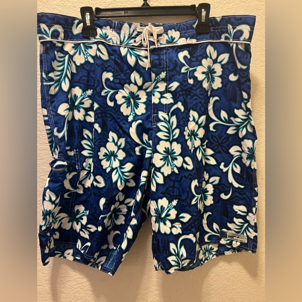 Hawaiian Island Creations Men’s Brand New Swim Trunks